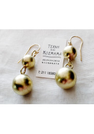 Earring with balls