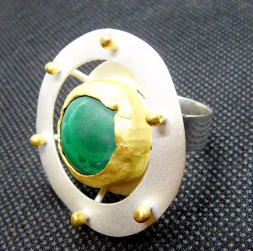 Ασημένιο (925ο) δαχτυλίδι με ακατέργαστο  μαλαχίτη 