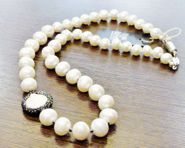 Necklace  (45 cm) of pearls south sea