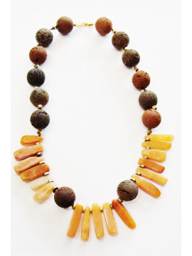 Necklace with lava and aventurin