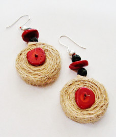 Earring with linen