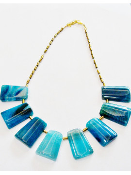 Necklace with blue agate