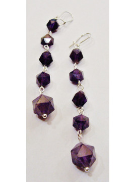 Earring with polygonal amethyst