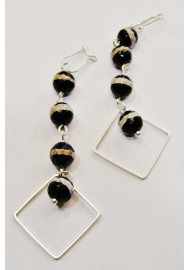 Earring with semi-precious beads