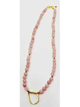 Necklace with agate beads