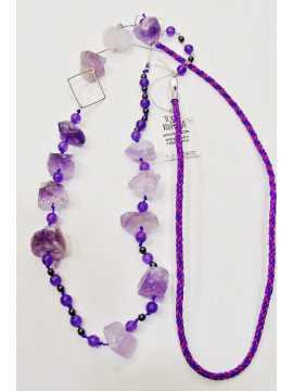 Necklace with fluorite
