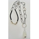 Necklace with quartz