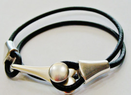 Leather female bracelet