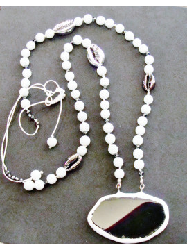 Necklace with agate and hematite