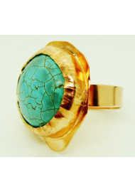 Ring with turquoise stone