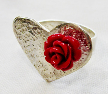 Silver 925o ring  with red rose 