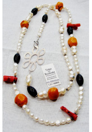 Necklace (70 cm) from pearl south sea with mineral stones