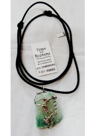 Necklace with raw mineral stone ..
