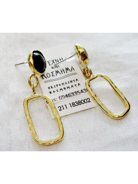 Earring with black onyx forged