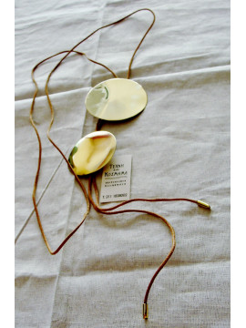 Leather necklace with discs 