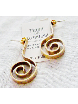 Spiral earring, high aesthetics