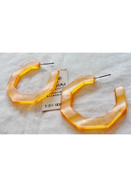 Plexi earring, polygonal shape