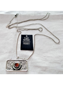 Long (60 cm) camera necklace