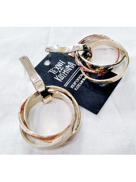 Earring with 3 colors